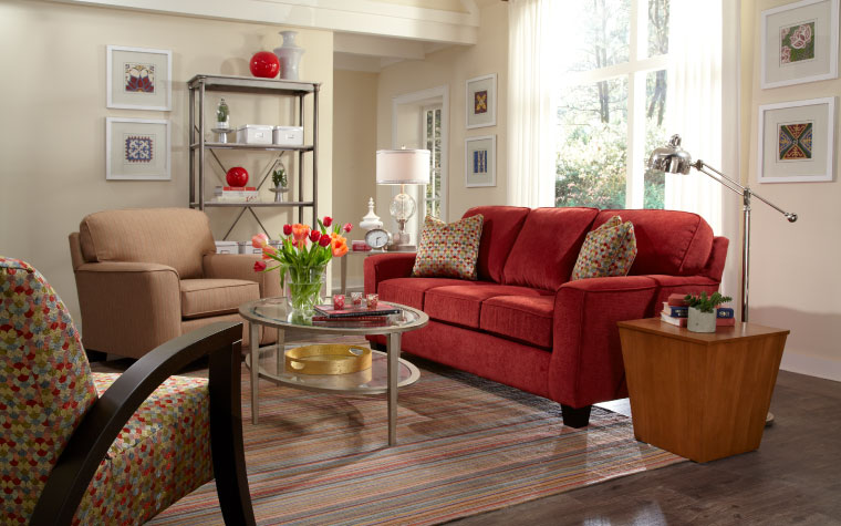 A versatile stationary sofa that can be traditional or contemporary depending on the 700 fabrics to choose from