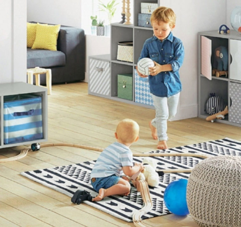 Black & White Contrast Rug room