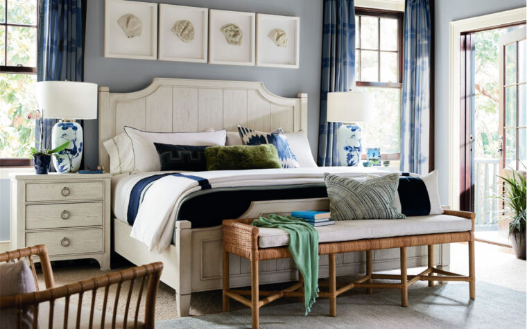 Surfside Queen Bed room shot