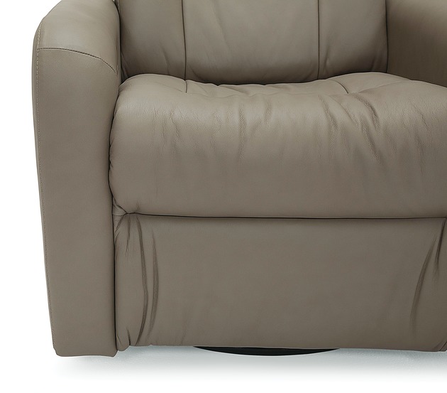 Sorrento Recliner footrest detail