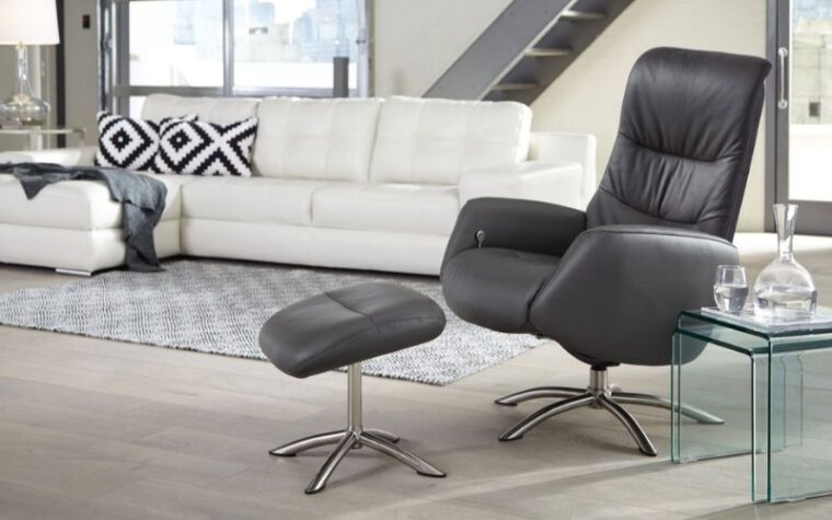 The European-inspired Q03 Quantum ergonomic recliner styled in modern living space.