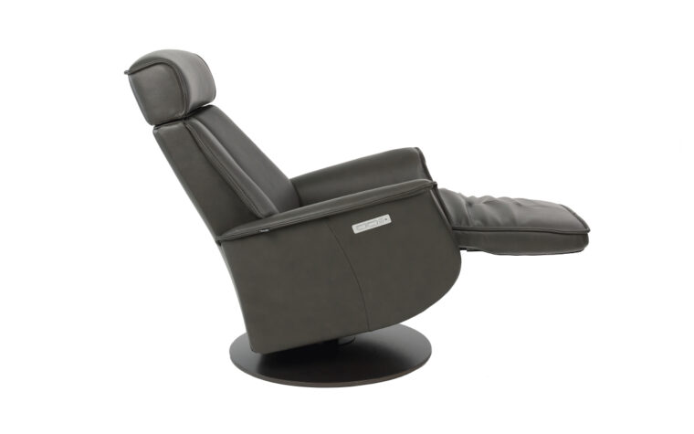 Bo leather recliner by Fjords in reclined position