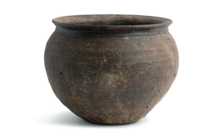 Adele brown ceramic vase from FlowDecor