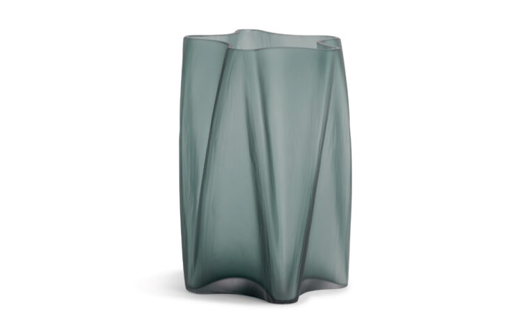 Otis glass vase decor from FlowDecor