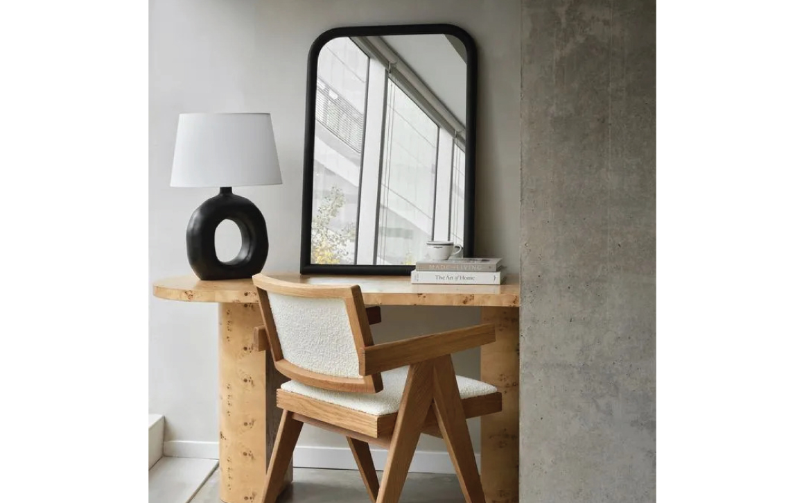 Omaru Black Ceramic Lamp on Table